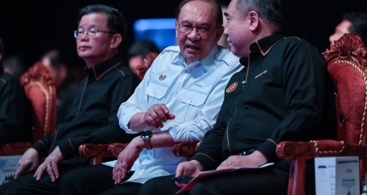 陆兆福辞官退路与原则之争：行动党的政治止血战与马六甲州选试金石