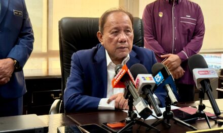 “我是被逼废黜严端的！” 森州大臣叛君风暴背后的权力黑幕与剧场政治
